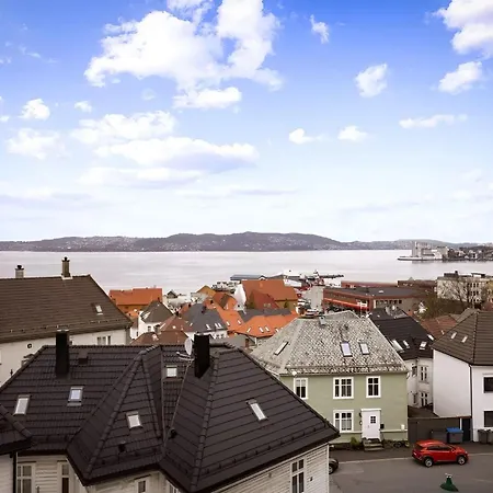 Apartament Bright Top-floor With Sea View