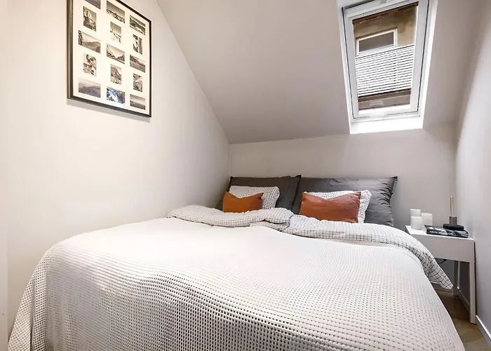 Bright Top-floor With Sea View Apartament *